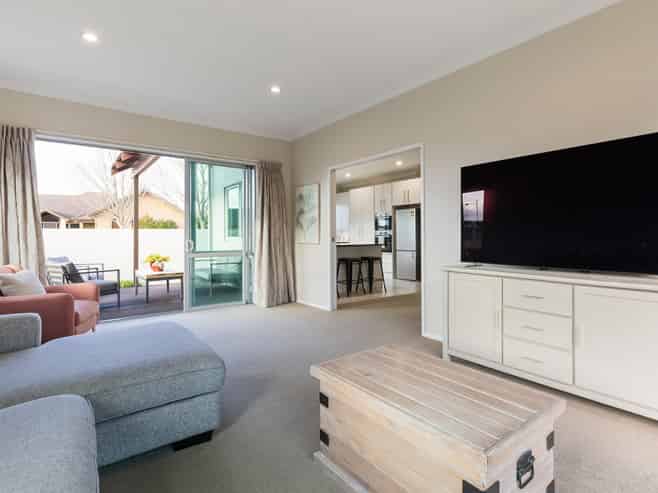 36 Rhys Avenue, Huntington