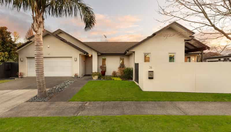 36 Rhys Avenue, Huntington