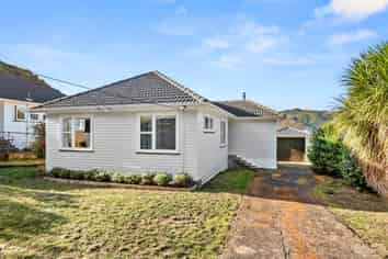 5 Reid Road, Wainuiomata