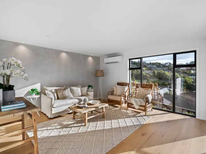 1/164 Soleares Avenue, Mount Pleasant