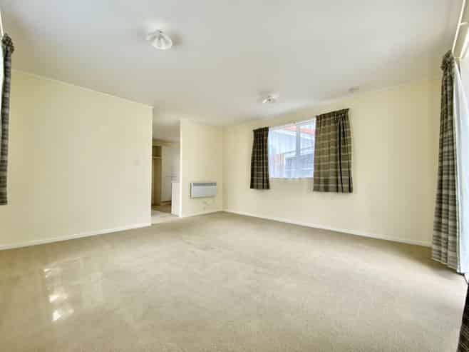 B/135 Weymouth Road, Weymouth
