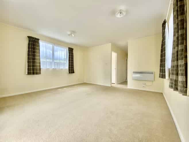 B/135 Weymouth Road, Weymouth