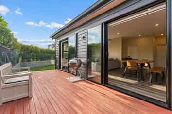 105 Pinecrest Drive, Gulf Harbour
