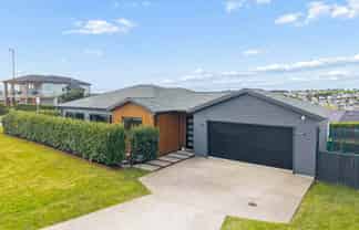 105 Pinecrest Drive, Gulf Harbour