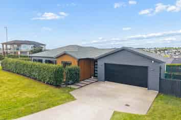 105 Pinecrest Drive, Gulf Harbour