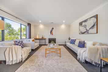 16 Birkinshaw Grove, Riverstone Terraces