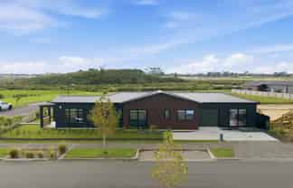 13 Ngakau Road, Karaka