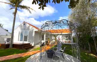1/40 East Coast Road, Milford