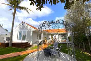 1/40 East Coast Road, Milford