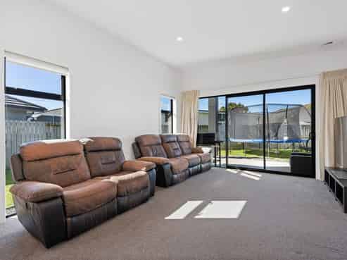 2 Tupeia Lane, Tikipunga
