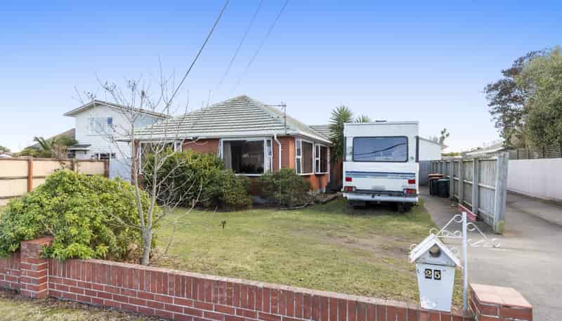 25 and 25A Lenton Street, Aranui