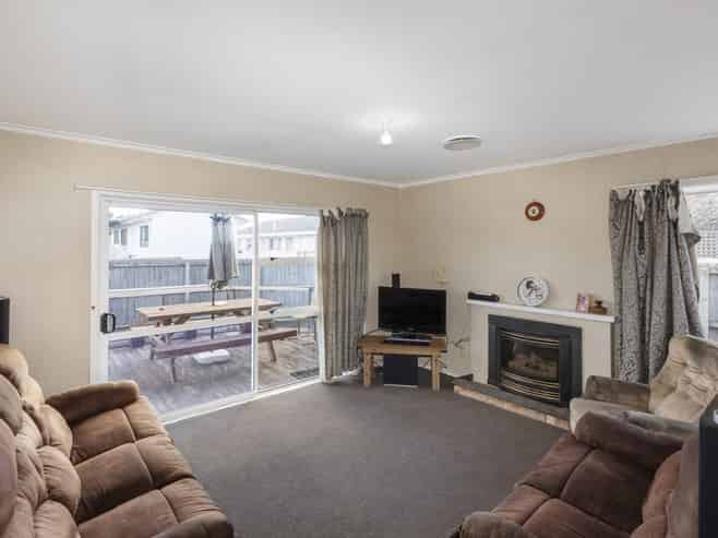 25 and 25A Lenton Street, Aranui