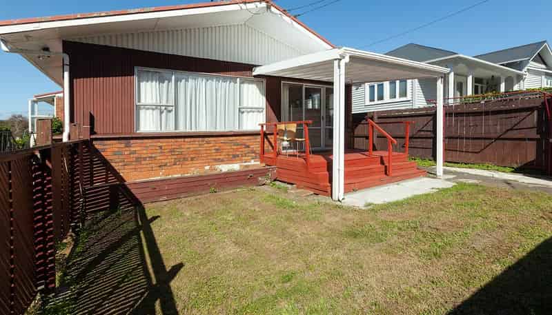 1/2 Torrance Street, Epsom