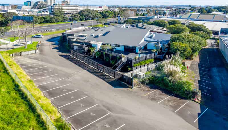 712 Great South Road , Manukau