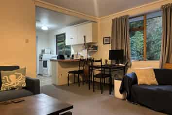 8/273 Grounsell Crescent, Belmont