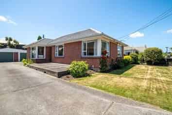 63 Vardon Crescent, Shirley
