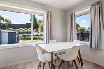 63 Vardon Crescent, Shirley
