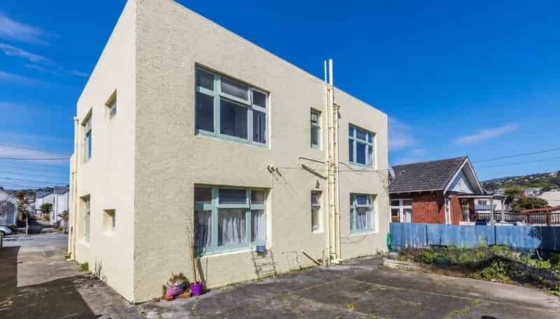 2/69 Constable Street, Newtown