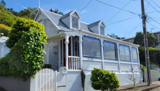 13 Barton Terrace, Thorndon