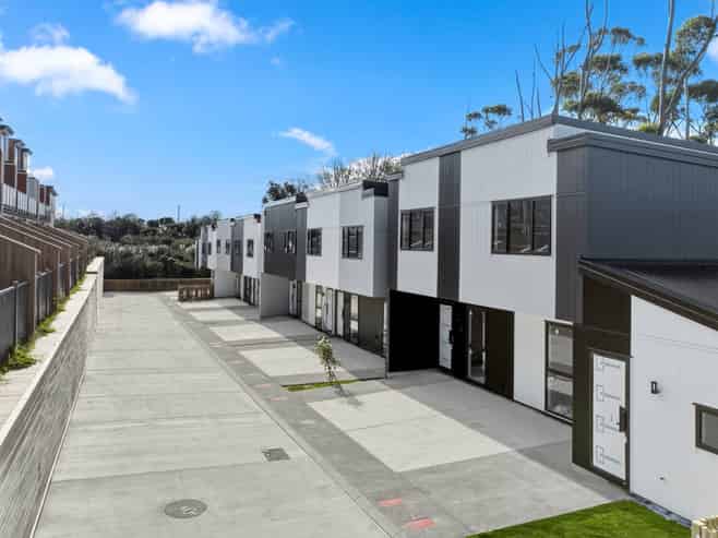 25/145 Albany Highway, Albany