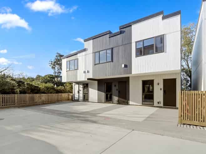 25/145 Albany Highway, Albany