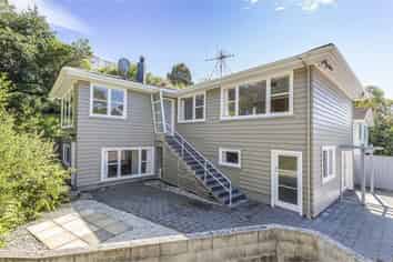 56 Lincoln Ave, Tawa