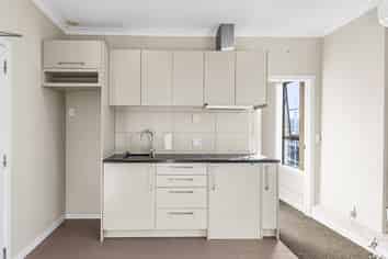 7/9C Massey Ave, Pukekohe