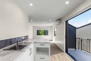 4/10-12 St Stephens Ave, Tuakau