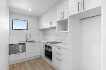 2/10 St Stephens Ave, Tuakau