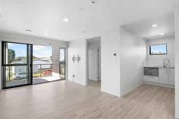 2/10 St Stephens Ave, Tuakau