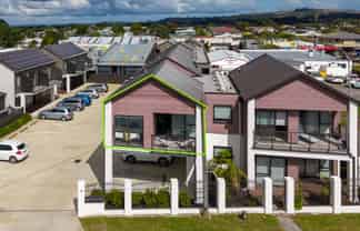 2/10 St Stephens Ave, Tuakau