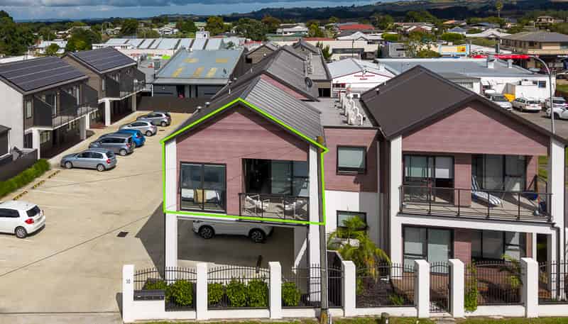 2/10 St Stephens Ave, Tuakau