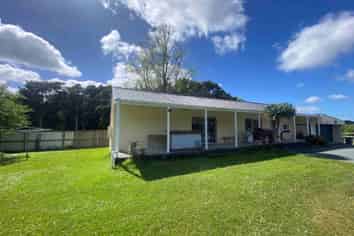 186 Great North Road, Kamo