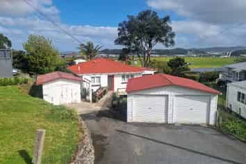 18 Tanekaha Drive, Riverside