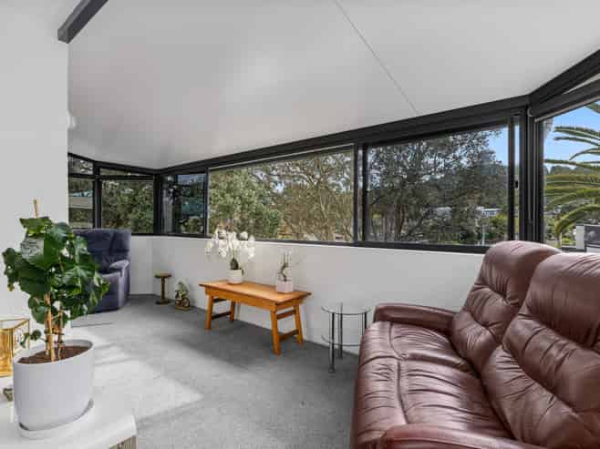 15E Puriri Avenue, Orewa