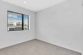 G03/36B Greenslade Crescent, Northcote