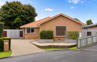 5 Lansbury Court, Rototuna North