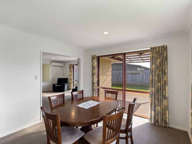 16 Orlando Way, KELVIN GROVE