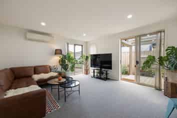 6 Saint Johns Avenue, Hamilton East