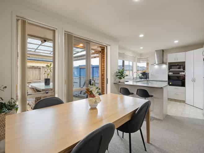 6 Saint Johns Avenue, Hamilton East
