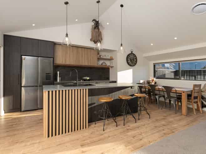 41 Avalon Station Drive, Wanaka