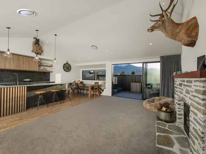 41 Avalon Station Drive, Wanaka