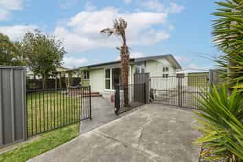 141 Westminster Avenue, Tamatea
