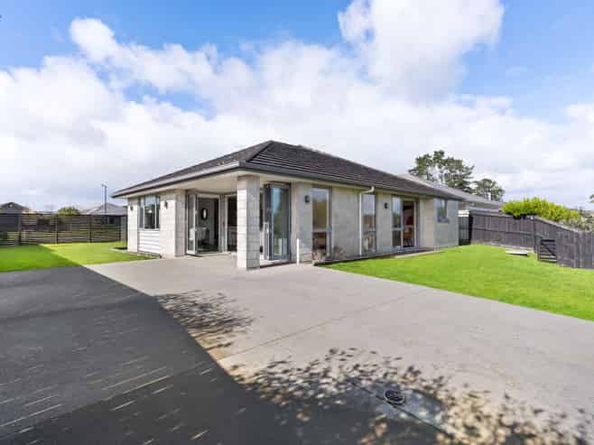 14 Hooton Drive, Huapai