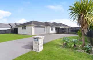 14 Hooton Drive, Huapai