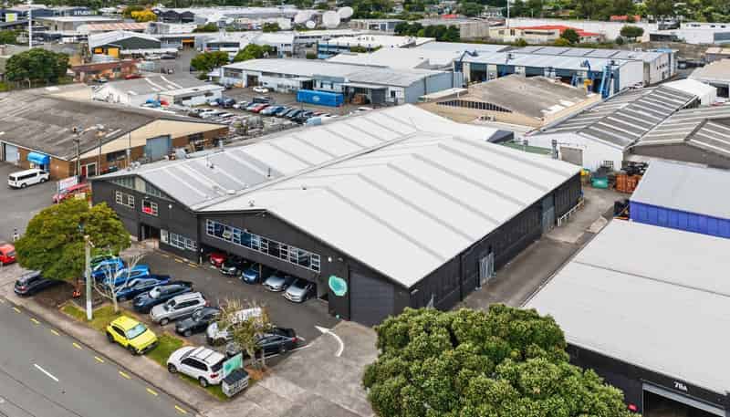 74-76 Leonard Road, Penrose