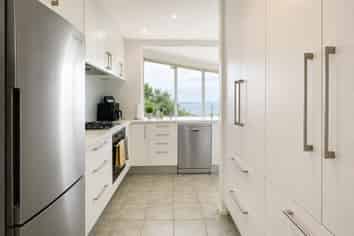 4 Portal Place, Murrays Bay