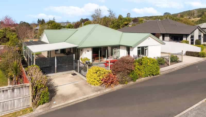 18 Hamon Place, Pukehangi