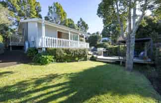 82 Kauri Point Road, Laingholm