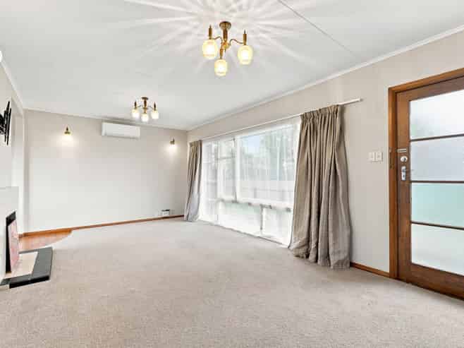 39 Fitzherbert Avenue, Springvale
